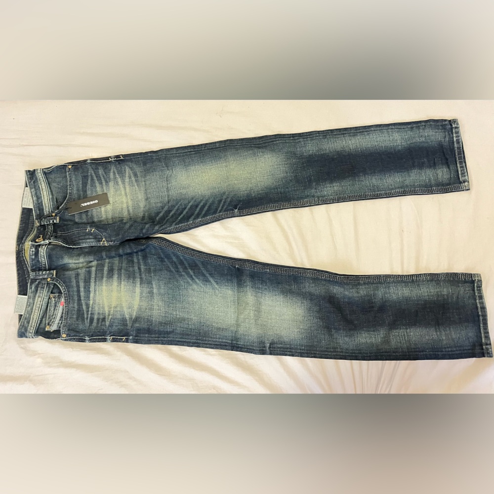 NWT Diesel jean, dark wash 31w 32l